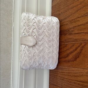Elegant Cream Quilted Home Accent